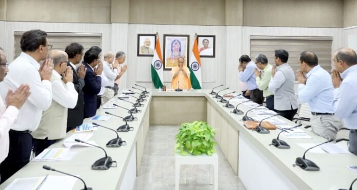 CM Yogi Gomti River Rejuvenation Mission' meeting