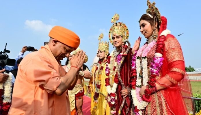 CM Yogi at Ayodhya Deepotsva Ayodhya Deepotsav