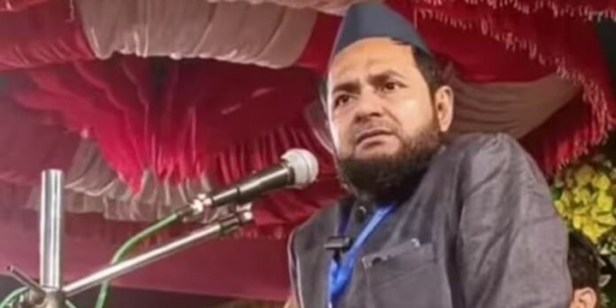 Maulana's Claim That Lord Krishna Offered Namaz Sparks Row, Saints Call for Him to Be Sent to Pakistan